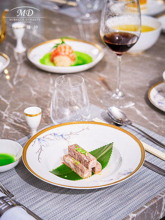 玛戈隆特 玉兰花开珐琅彩36头骨瓷餐具套装家宴版 家用餐具套装 商品图1