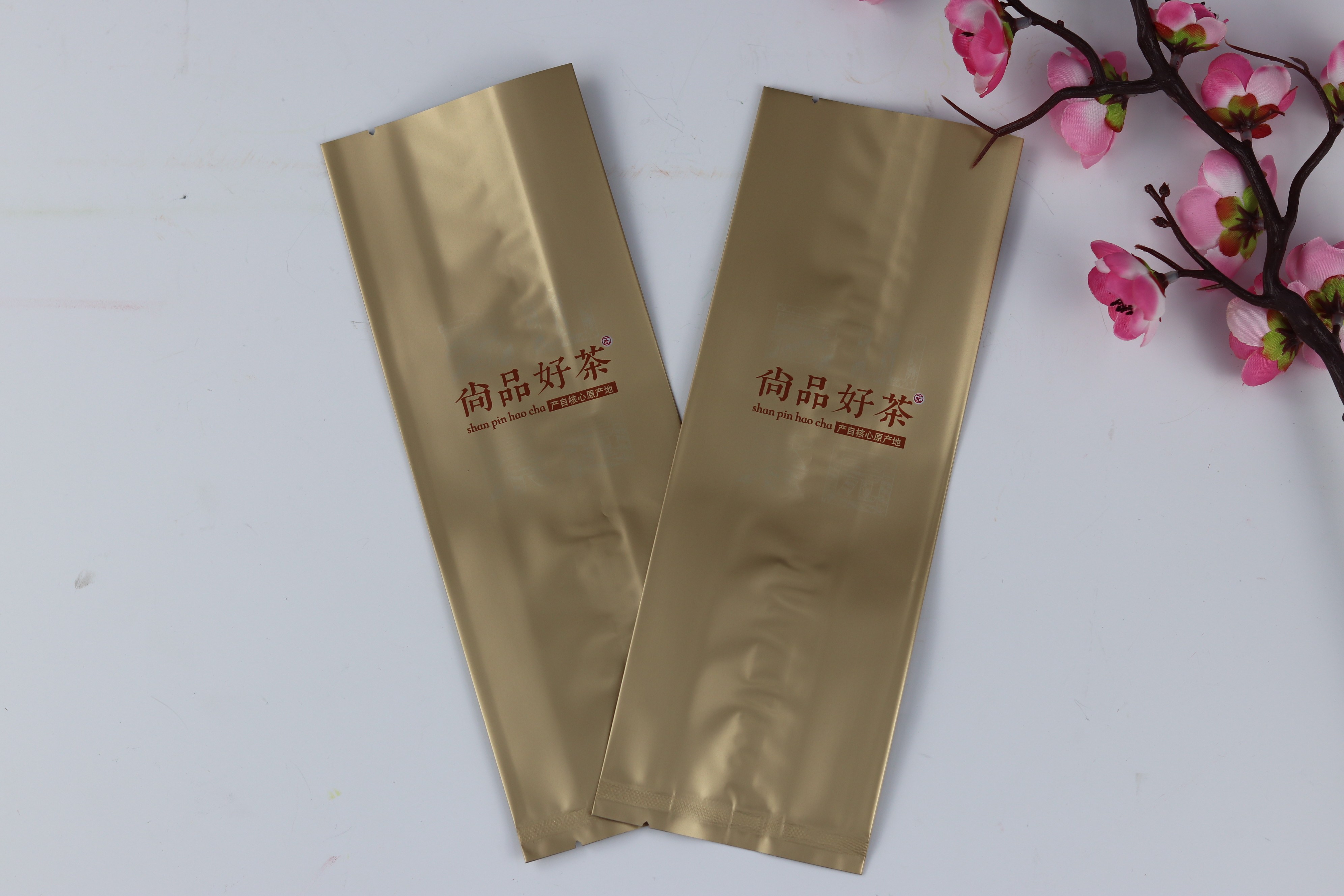 125克尚品好茶金色铝箔袋20元1把每把100个需购满20把可包邮