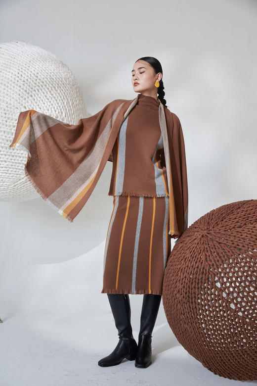  秋冬 羊绒撞色小A裙 SJF92W156N 商品图2