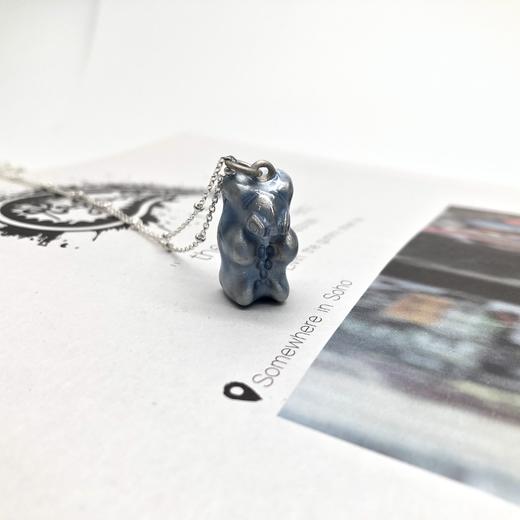 北京仓｜Maggoosh-Gummy-限量 蓝色树莓味 口罩小熊 项链［希腊设计师］ 商品图0