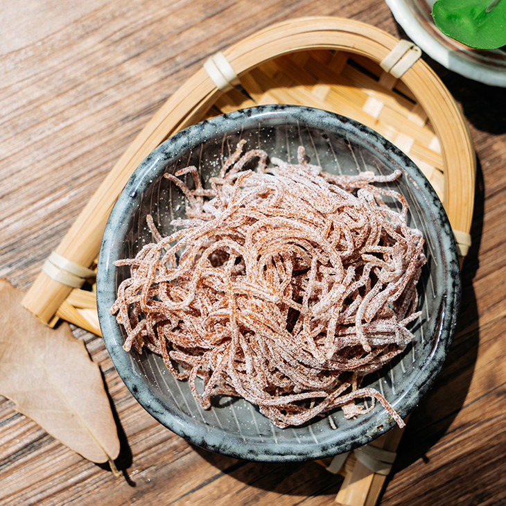 挑口梅话梅丝干爽清甜3包500g一丝一缕像极了初恋的小情愫一开始是