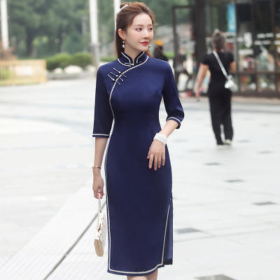 XGT2310缎面提花中袖全开襟中国风旗袍裙 商品图3