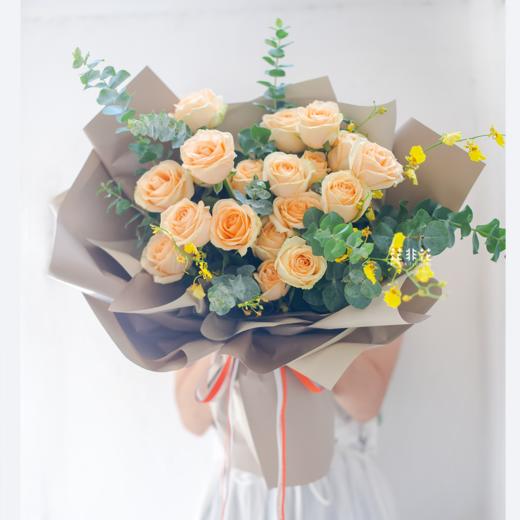 《永恒守护》.19枝香槟玫瑰花束 商品图0