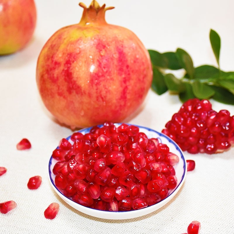 突尼斯软籽石榴一个装约重350克