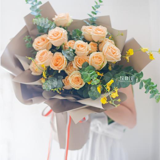 《永恒守护》.19枝香槟玫瑰花束 商品图1