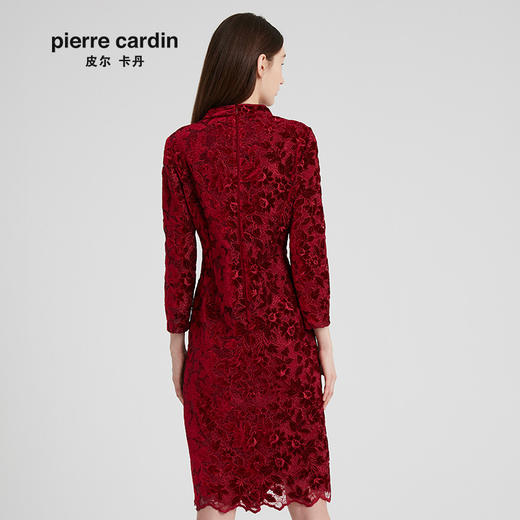 皮尔卡丹女秋季新款酒红色V领长袖连衣裙花边蕾丝裙P94DL02T0
 商品图2