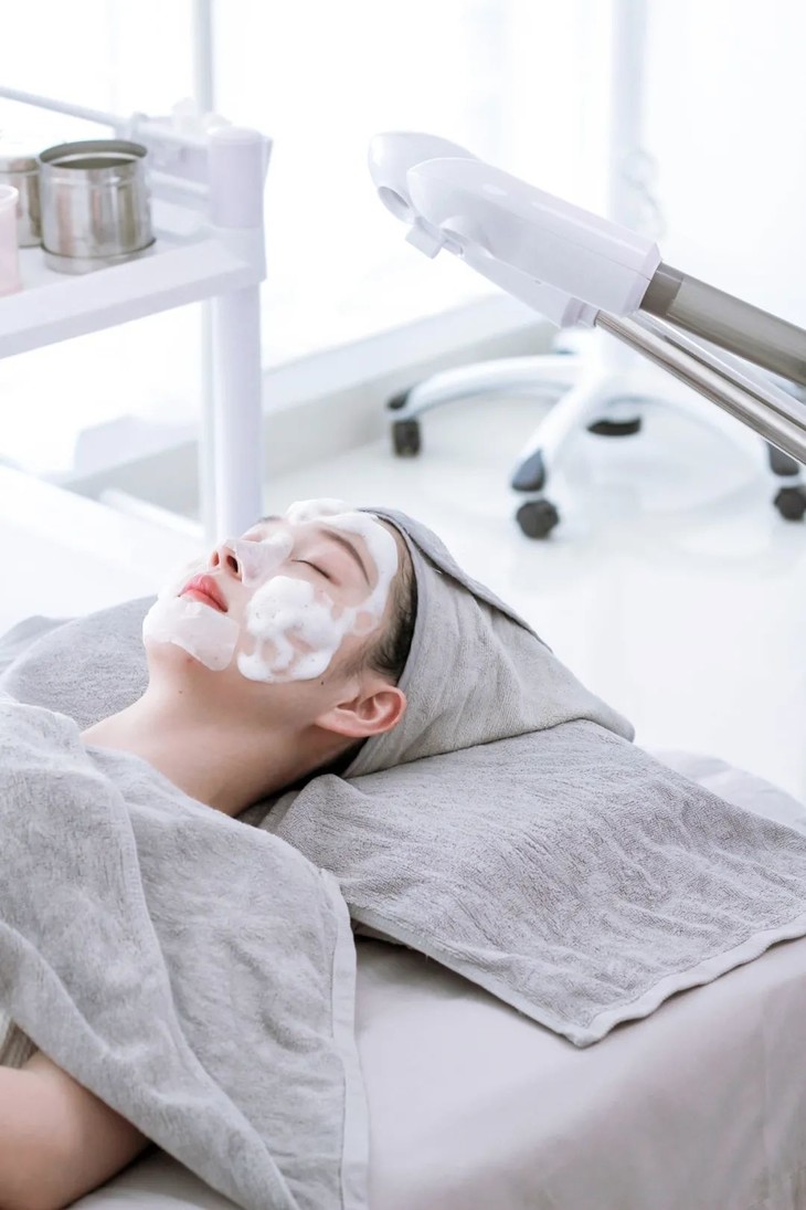 感觉整个面部的毛孔都被热喷仪打开了