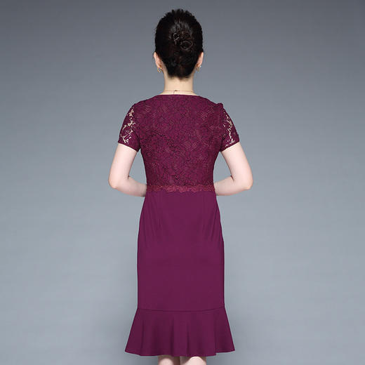 ZY-Q5386新品蕾丝镂空修身气质连衣裙下摆不规则包臀裙 商品图3