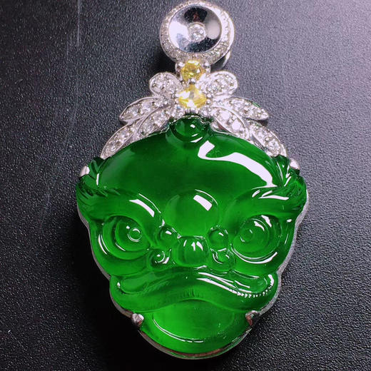 冰种帝王绿招财貔貅吊坠特惠翡翠冰种帝王绿色辣冰透水润饱满质量一流