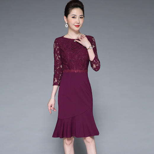 ZY-Q5386新品蕾丝镂空修身气质连衣裙下摆不规则包臀裙 商品图1