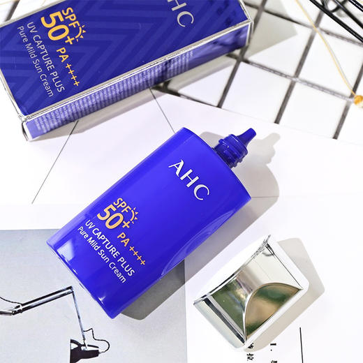 韩国AHC小蓝瓶防晒霜50ml 商品图2