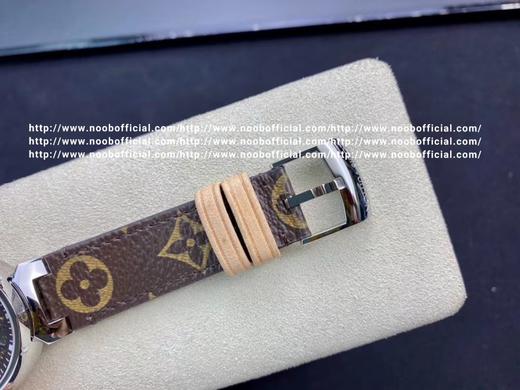 LV工厂超神之作，LV——TAMBOUR SLIM全系列陆续空降市场！致敬原厂 完成使命！ 【三大超级亮点】腕表尺寸34mm 1.表盘的填油细腻，印刷立体，刻度镶嵌工整，个个精品无瑕。 2.蓝宝水晶 商品图7