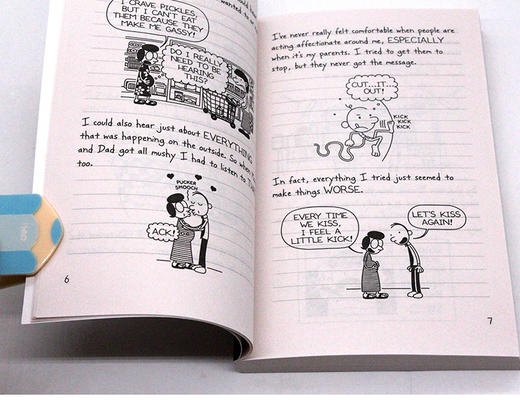 小屁孩日记7 英文原版小说 Diary of a Wimpy Kid The Third Wheel 哭包日记 儿童图画故事书漫画 商品图3