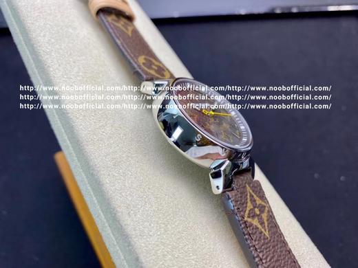 LV工厂超神之作，LV——TAMBOUR SLIM全系列陆续空降市场！致敬原厂 完成使命！ 【三大超级亮点】腕表尺寸34mm 1.表盘的填油细腻，印刷立体，刻度镶嵌工整，个个精品无瑕。 2.蓝宝水晶 商品图4