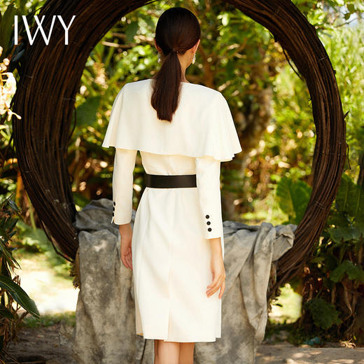 IWY/米白色连衣裙203062Q1 商品图3