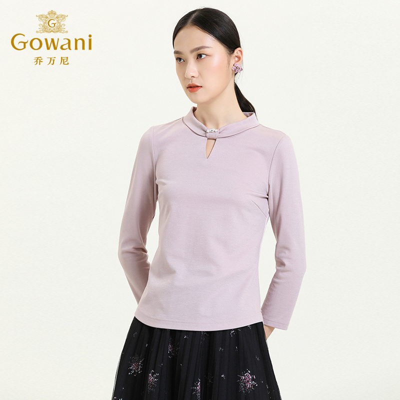 乔万尼秋季新款珍珠扣装饰仿领结设计的小高领上衣ES3C548