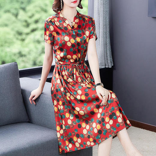 AHM-gd0977圆点印花收腰中长款时尚大码连衣裙 商品图0