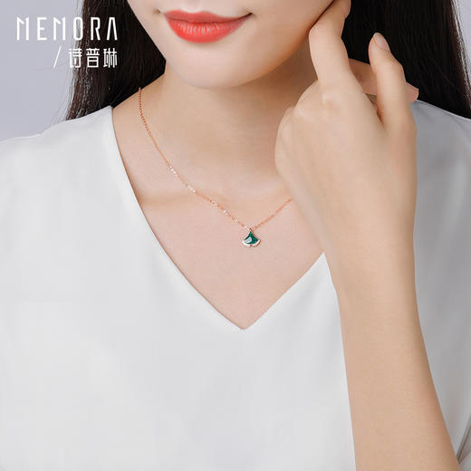 【积分抵值】小礼物（银杏叶）玫瑰色18K金钻石项链KN2498 商品图6