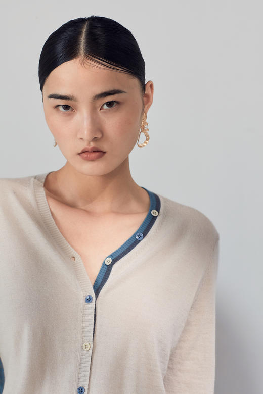 秋冬 V领精纺羊绒女开衫 SJF92W134N 商品图2