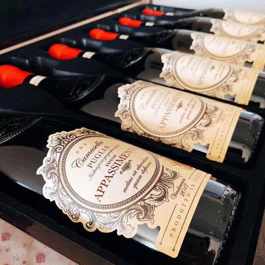 卡美拉黑珍珠葡萄酒 |  荣获了2017年份《马罗尼意大利好酒年鉴》96分，只有品质达到顶级的酒才能获此殊荣，甜渣党的福音。钢琴烤漆木箱，高端大气！（原价488/瓶，现特价328/瓶！！） 商品图1