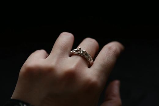 CHEZ BOQUE 印象系列原创手工925银戒指《躲猫猫》 商品图1