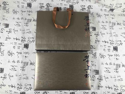 幸福带回家可装大红袍30泡  28元一套/一件16套/一件448元（本产品为包装盒） 商品图1