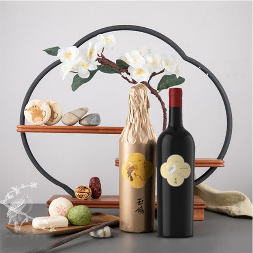 玉鸽单一园赤霞珠干红葡萄酒 | IWC评分95分，Decanter金银奖加持，中国美学葡萄酒。产自中国的“波尔多”宁夏贺兰山东麓鸽子山核心产区西鸽庄园。以单一园精酿的形式，向国际著名产区致敬！ 商品图0