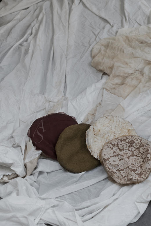 PengTai 酒红色纱质贝雷帽 商品图1