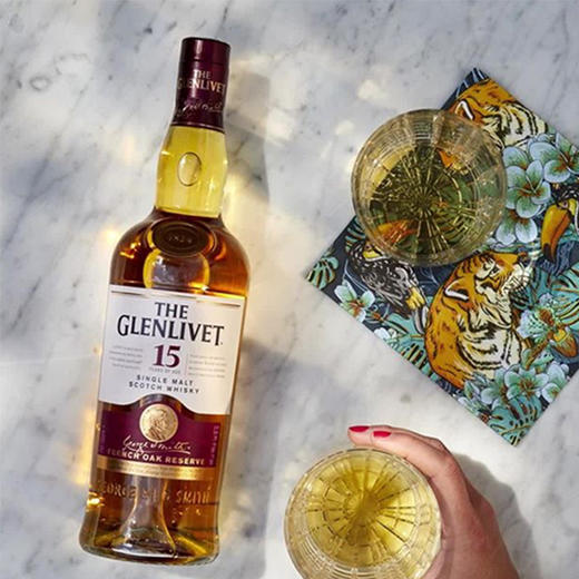 【glenlivet】格兰威特15年700ml 苏格兰醇萃单一麦芽威士忌