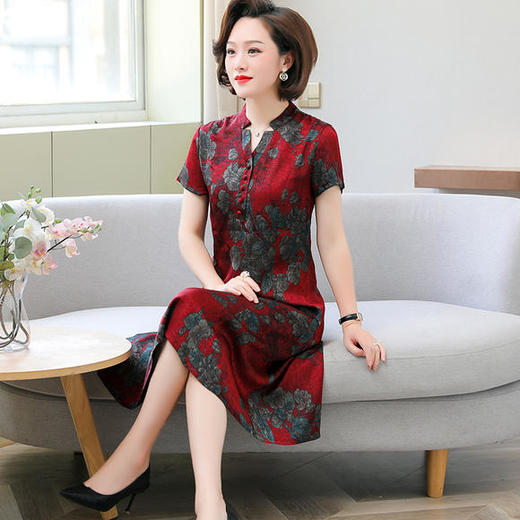 YLY-8521新款修身显瘦洋气中长款过膝桑蚕丝连衣裙 商品图3