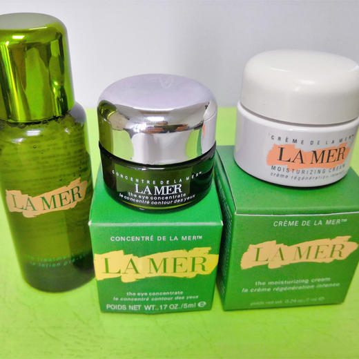 LA MER/海蓝之谜 经典精华面霜+眼霜+精粹水 小样 三件套| 舒缓肌肤，保湿滋润，淡化BAN点，暗疮印，缩小毛孔 商品图11