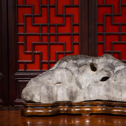 清代 太湖石"卧云"赏石