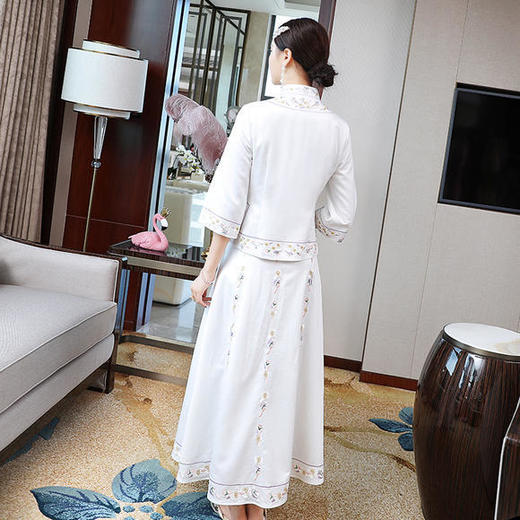 YFN-20113复古中国风，汉服唐装刺绣两件套 商品图3