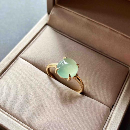高冰种淡晴水翡翠蛋面戒指18k黄金镶嵌 商品图4