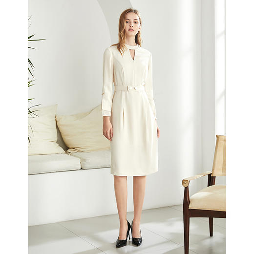 故障  EITIE爱特爱女装秋款洋气时尚挂脖V领收腰显瘦通勤百搭连衣裙女裙6007751连衣裙 商品图2