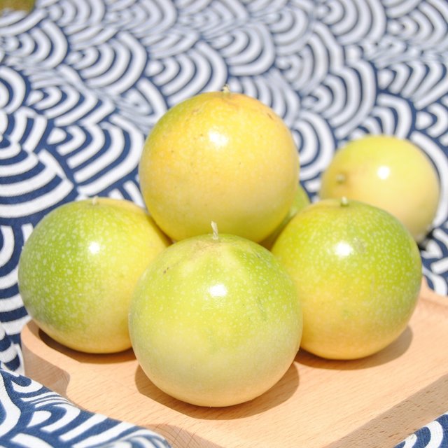 【顺丰包邮】升级款高定版，精品果，堪称“液体黄金”的黄金百香果， 满满的甜酱把百香果的心都填满 果汁更饱满，可食率更高 基地直邮