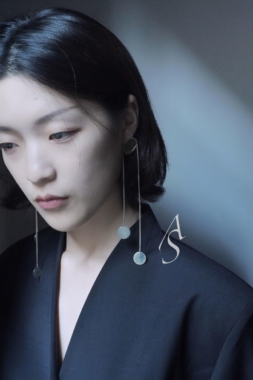 Saskia Diez 银色三圆镜面耳饰（一对） 商品图3