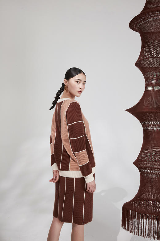  秋冬 加厚圆领撞色羊绒针织衫 SJF92W138N 商品图2