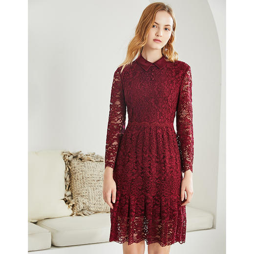 EITIE爱特爱秋季新款洋气翻领镂空蕾丝钩花收腰百褶连衣裙女6007727 商品图5