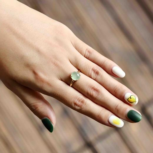 高冰种淡晴水翡翠蛋面戒指18k黄金镶嵌 商品图10