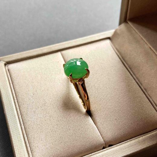 冰种阳绿翡翠蛋面戒指18k黄金镶嵌 商品图2