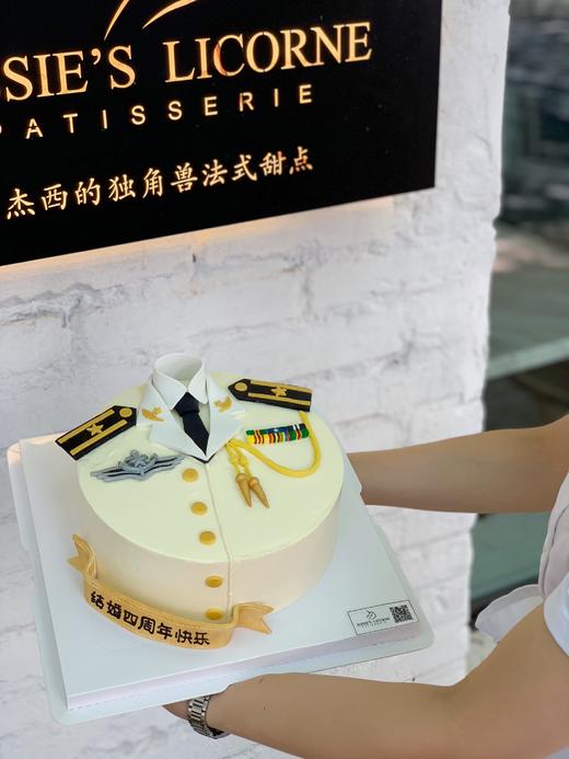 【军装蛋糕】顾客可提供军装照片，半翻糖一比一定制奶油蛋糕八一建军节 商品图0