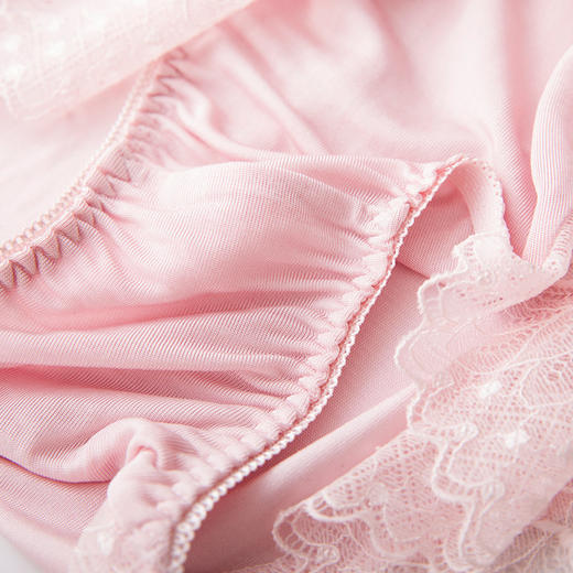 上海旗袍厂TG-TG01S008真丝内裤女桑蚕丝蕾丝边性感舒适包臀无痕中腰三角裤 商品图3