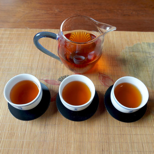 06年黎明乔木茶王普洱生茶   勐海布朗原料霸气口感 干仓珍藏中期经典特惠 商品图6