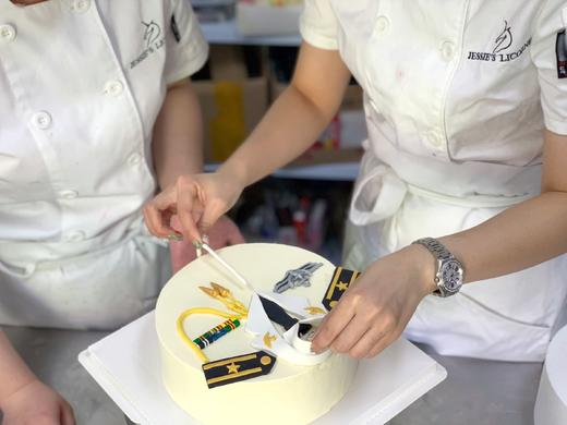 【军装蛋糕】顾客可提供军装照片，半翻糖一比一定制奶油蛋糕八一建军节 商品图1