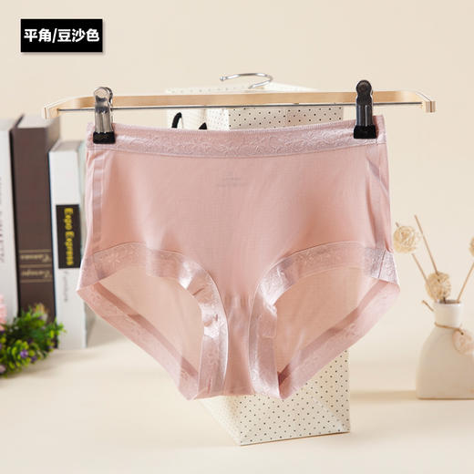 上海旗袍厂TG-TG01S002天然桑蚕丝真丝内裤女透气舒适蕾丝包臀无痕平角内裤 商品图5
