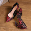 XYSM-D37-2B新款尖头复古印花真皮马蹄跟粗跟旗袍鞋 商品缩略图1