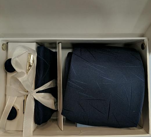 3F ALA专柜套装领带礼盒 商品图0