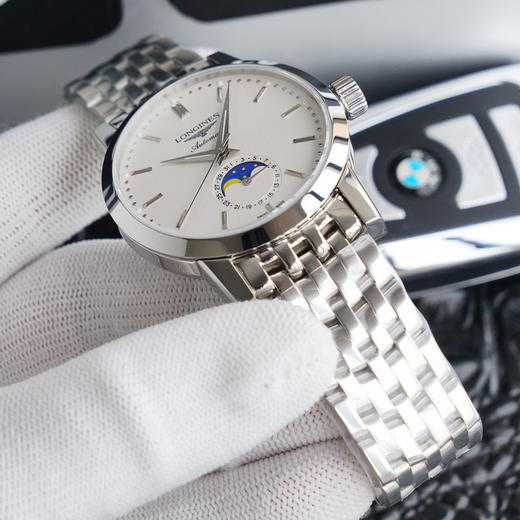 浪琴Longines经典复古系列1832 
L4.826.4.92.2月相腕表登场！简约优雅尽显从容气度！ 商品图3