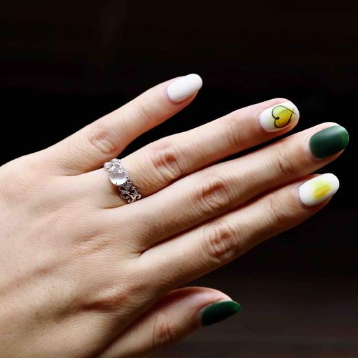 高冰到玻璃种翡翠蛋面戒指18k白金钻石镶嵌 商品图9